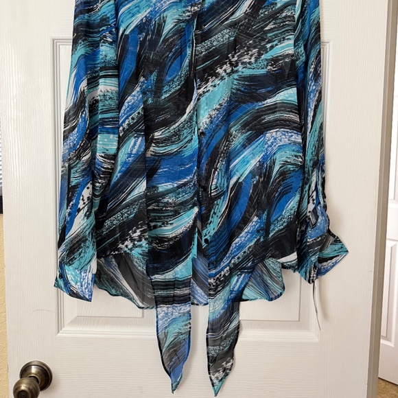 Zac and Rachel Blouse shades of blue.  tie waist size XL - Picture 3 of 3